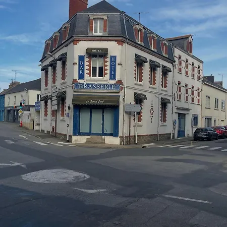 Le Grand Cerf Hotel *