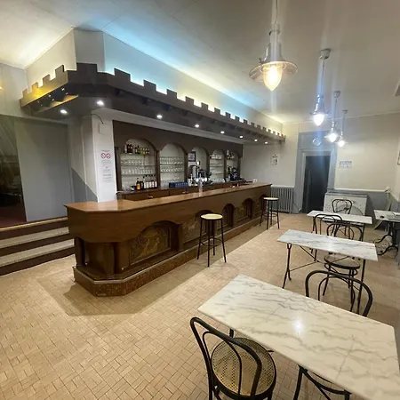 Hotel Le Grand Cerf Blain